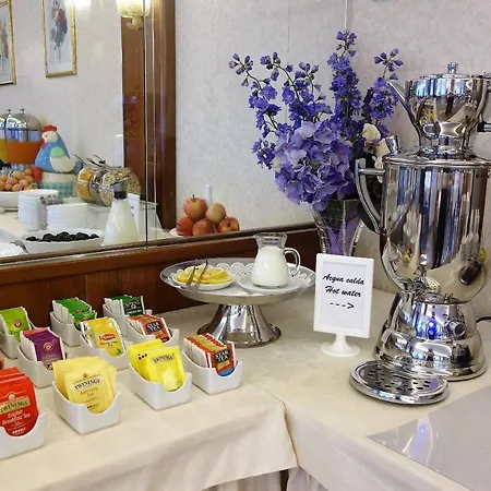 Euromotel Croce Bianca فندق
