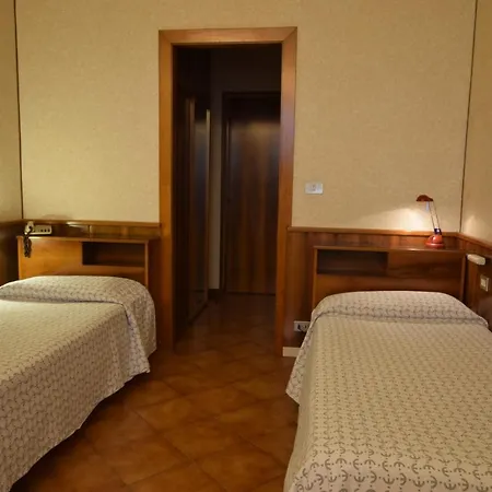 Euromotel Croce Bianca فندق 2*