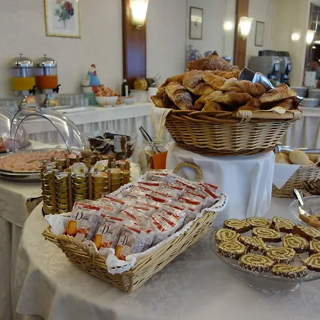Euromotel Croce Bianca فندق فيرونا