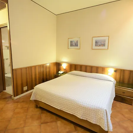 فندق Euromotel Croce Bianca