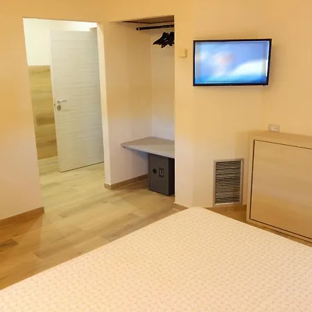 Euromotel Croce Bianca 2* Werona