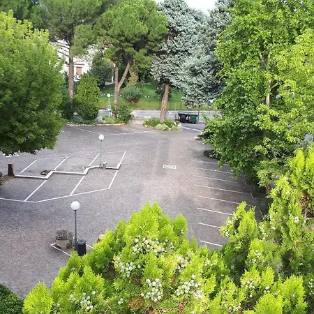 Euromotel Croce Bianca Hotell 2*