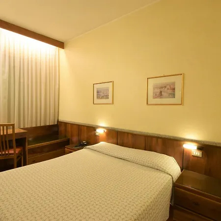 Euromotel Croce Bianca מלון ורונה