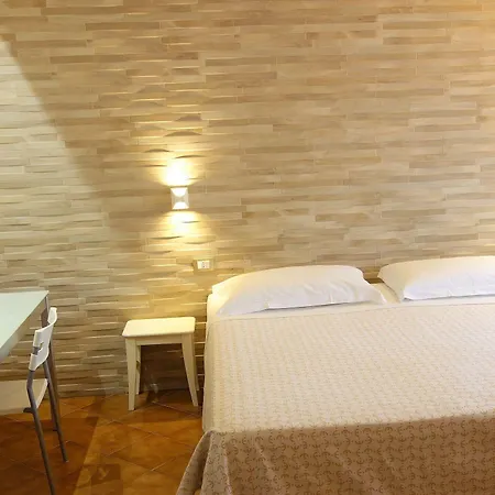 Hotell Euromotel Croce Bianca